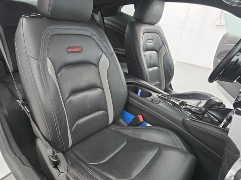 Used 2020 Chevrolet Camaro SS image 10