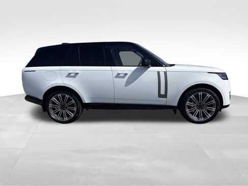 New 2026 Land Rover Range Rover SE image 6