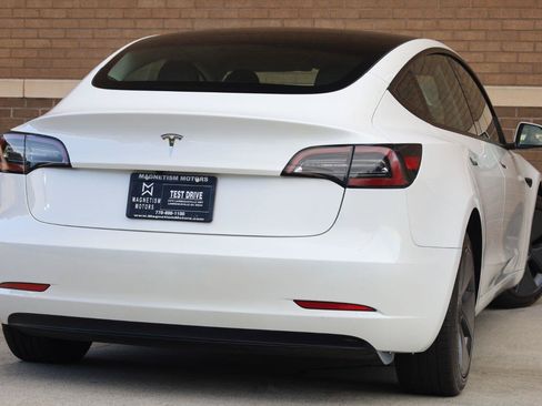 Used 2023 Tesla Model 3 Standard Range RWD image 8