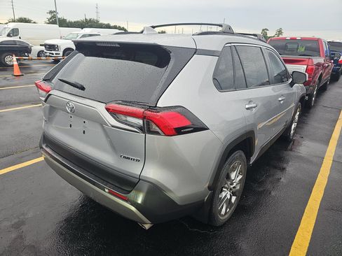 Used 2022 Toyota RAV4 Limited FWD image 2