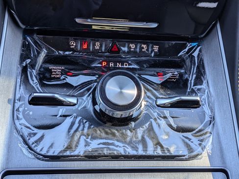 New 2025 Jeep Wagoneer Series II w/ Convenience Group I image 15