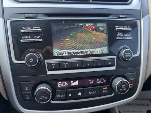 Used 2017 Nissan Altima 2.5 SV FWD image 15