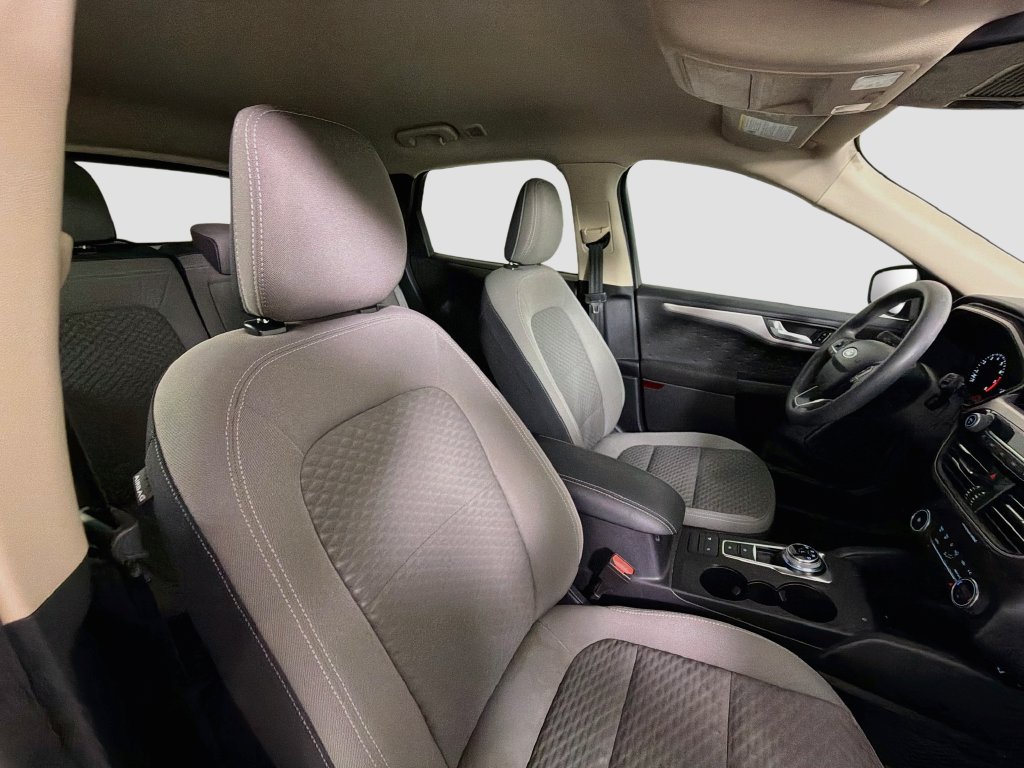Used 2020 Ford Escape SE FWD image 29