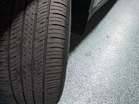 Used 2024 Volkswagen Atlas SE image 13