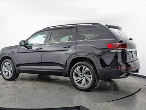 Used 2023 Volkswagen Atlas SE AWD/4WD image 4