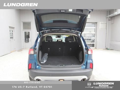 Used 2020 Ford Escape Titanium w/ Titanium Premium Package 2.0 AWD/4WD image 39