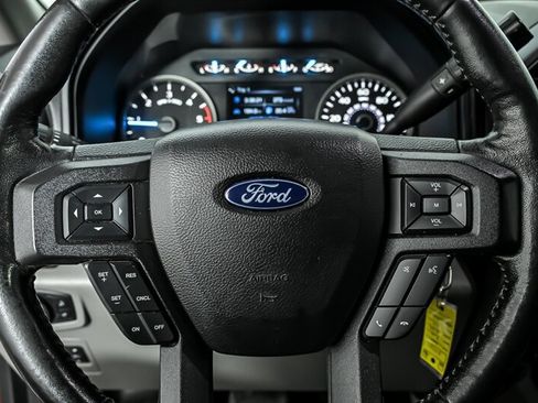 Used 2019 Ford F150 XLT w/ Equipment Group 302A Luxury AWD/4WD image 20