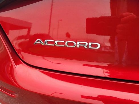 Used 2024 Honda Accord EX image 10