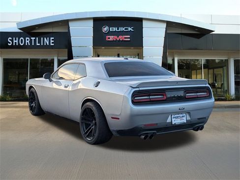 Used 2020 Dodge Challenger R/T image 5