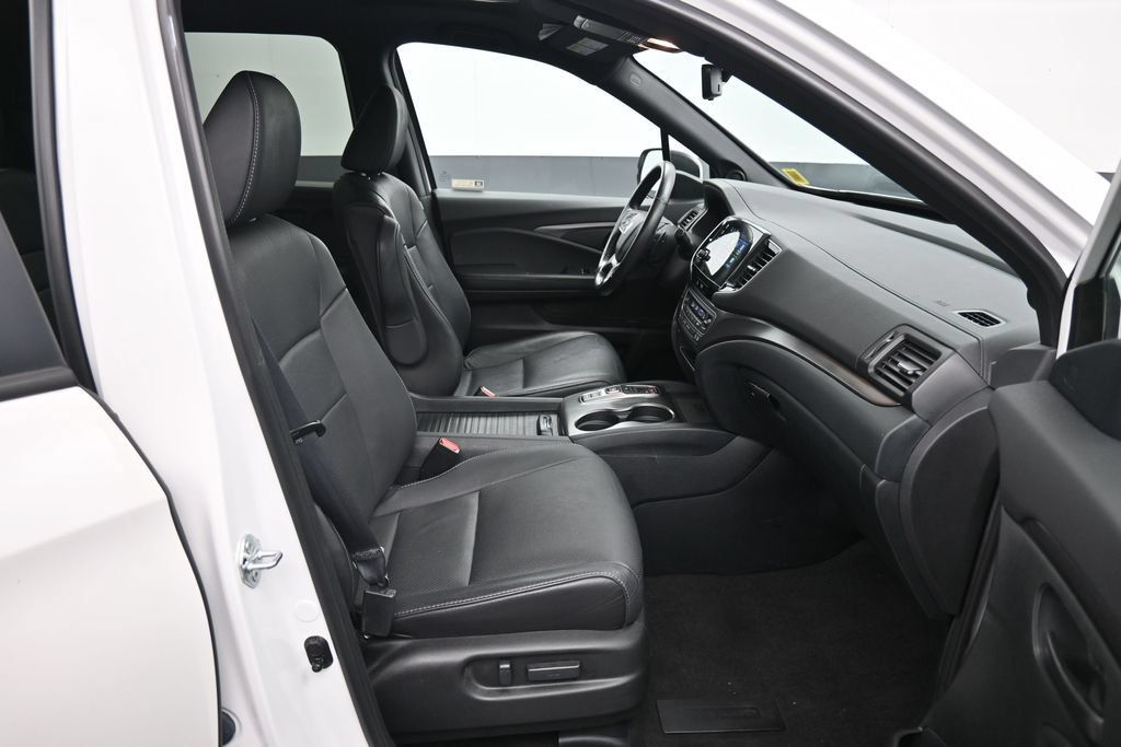 Certified 2023 Honda Passport EX-L image 26