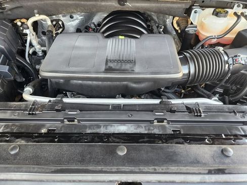 Used 2024 Chevrolet Silverado 1500 LTZ w/ LTZ Convenience Package II AWD/4WD image 31