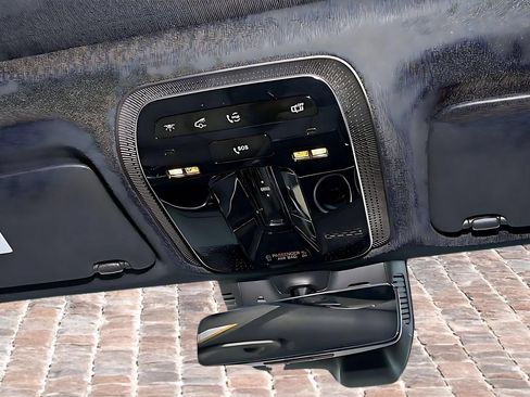 Used 2023 Mercedes-Benz GLC 300 image 22