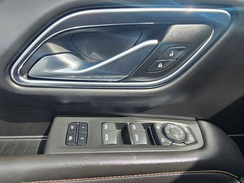 Used 2023 GMC Yukon XL AT4 w/ Technology Package AWD/4WD image 67