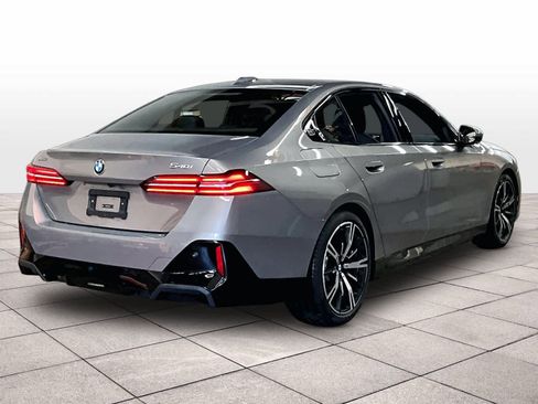 Used 2025 BMW 540i xDrive 540i xDrive w/ M Sport Package image 15