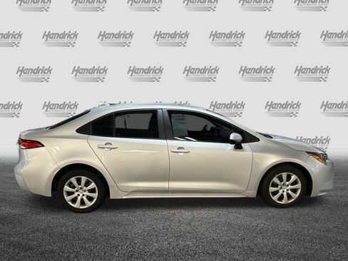 Used 2023 Toyota Corolla LE FWD image 9