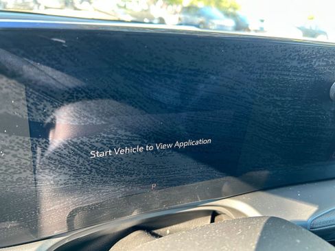 Used 2025 Buick Encore GX Preferred image 9