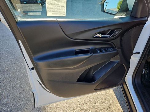 Used 2021 Chevrolet Equinox LT w/ LPO, Cargo Package FWD image 21