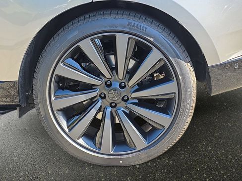 New 2026 Land Rover Range Rover SV image 35