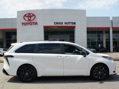 Used 2022 Toyota Sienna XSE
