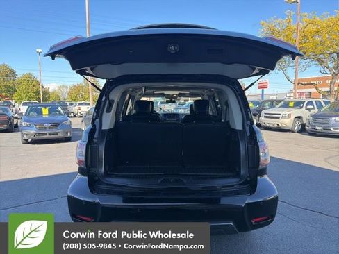 Used 2018 Nissan Armada Platinum w/ Captain Seat Package AWD/4WD image 29