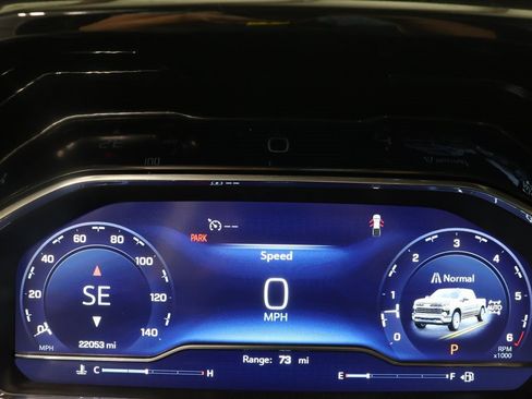 Used 2023 Chevrolet Silverado 1500 RST image 12