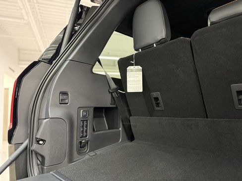 New 2026 Ford Expedition Tremor image 8