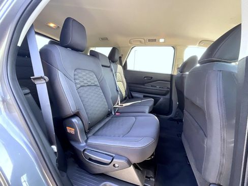Certified 2024 Nissan Pathfinder S AWD/4WD image 20
