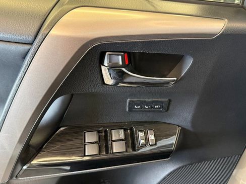 Used 2018 Toyota RAV4 Limited w/ All Weather Liner Package AWD/4WD image 19
