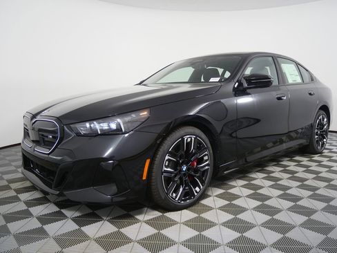 New 2026 BMW i5 M60 w/ Executive Package AWD/4WD image 7