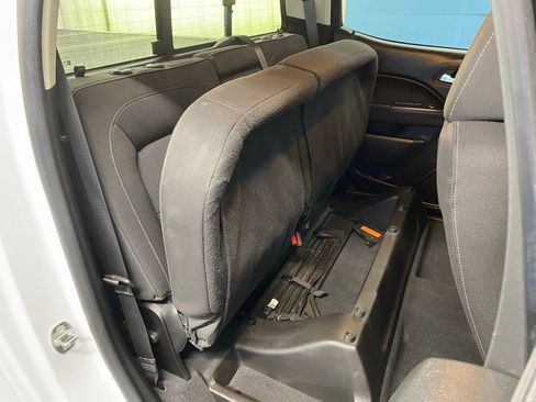 Used 2022 Chevrolet Colorado LT w/ LT Convenience Package image 40