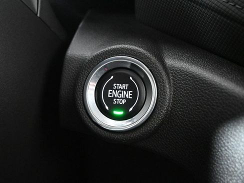 Used 2023 Chevrolet TrailBlazer LT w/ Convenience Package AWD/4WD image 30
