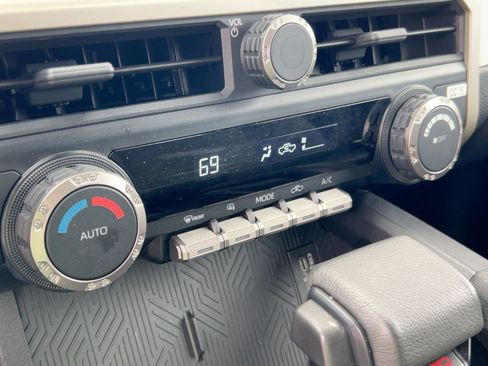 Used 2024 Toyota Tacoma SR5 image 26