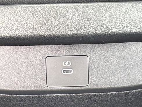 New 2026 Nissan Sentra SR FWD image 36