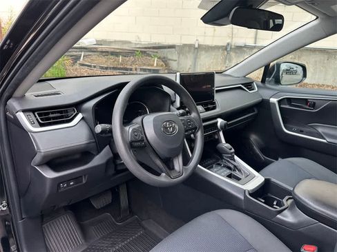 Used 2024 Toyota RAV4 LE image 2
