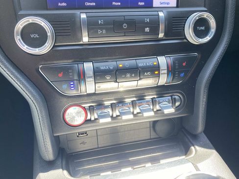 Used 2022 Ford Mustang GT Premium w/ Black Accent Package RWD image 28