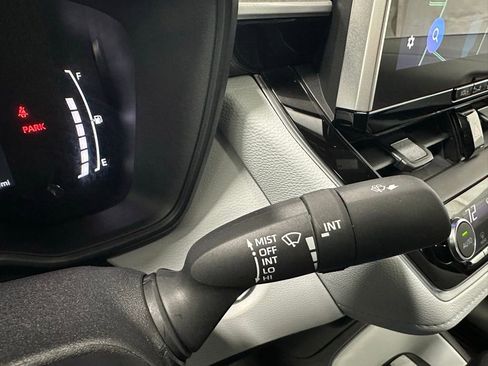 Used 2025 Toyota Corolla SE w/ SE Premium Package image 21