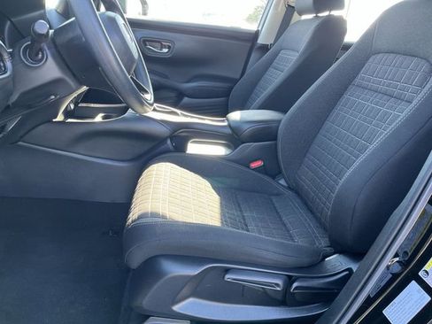 Used 2023 Honda HR-V LX image 15