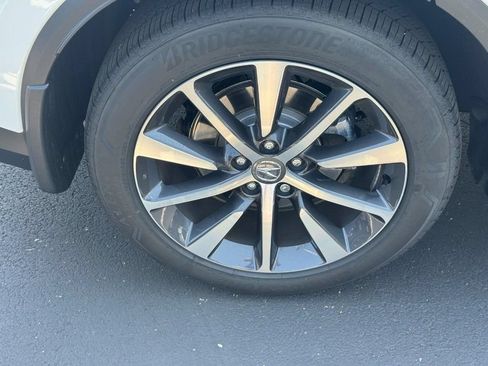 Certified 2026 Acura MDX SH-AWD w/ Technology Package image 9