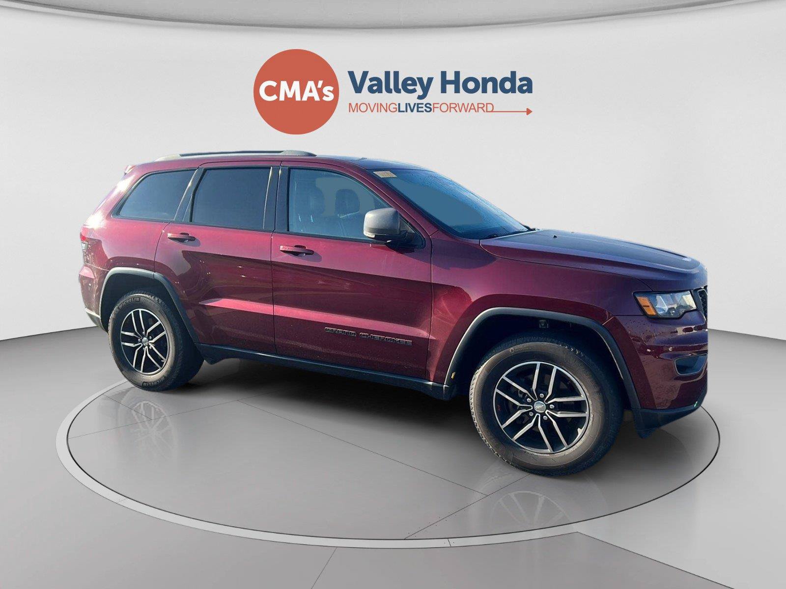 Used 2018 Jeep Grand Cherokee Trailhawk AWD/4WD image 5