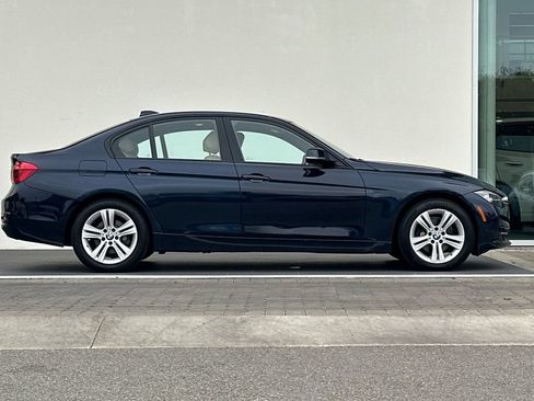 Used 2016 BMW 328d xDrive Sedan AWD/4WD image 2
