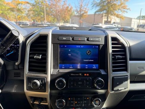 Used 2020 Ford F250 Lariat w/ Lariat Value Package image 11