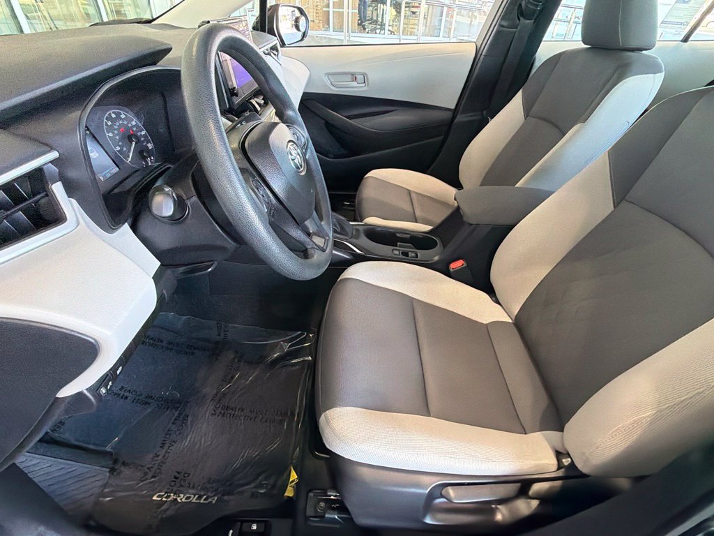 Certified 2025 Toyota Corolla LE FWD image 21