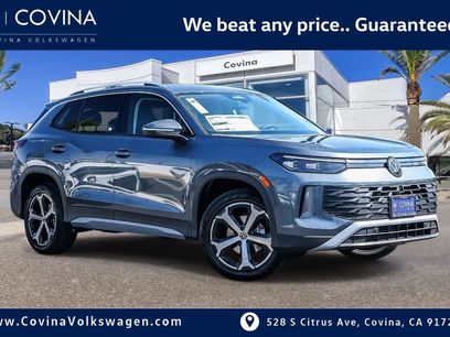 New 2025 Volkswagen Tiguan SE