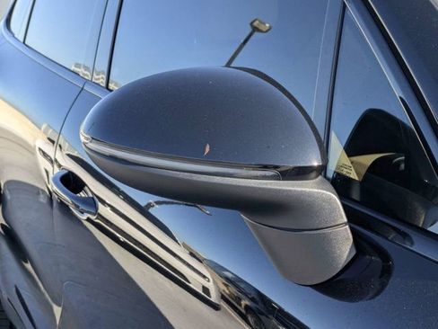 Used 2023 Porsche Cayenne AWD/4WD image 11