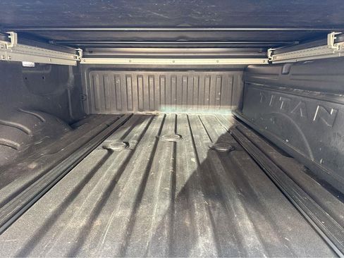 Used 2019 Nissan Titan SL w/ Chrome Package AWD/4WD image 36