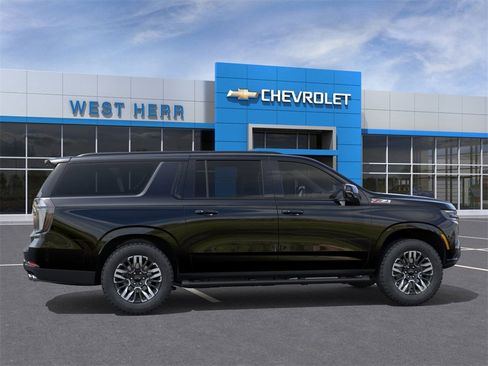 New 2026 Chevrolet Suburban Z71 image 5