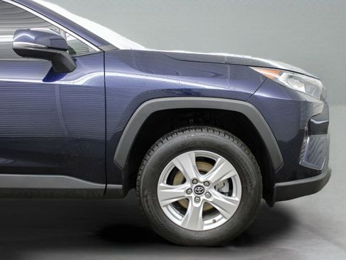 Used 2020 Toyota RAV4 XLE w/ Convenience Package image 38