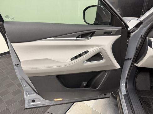 Certified 2027 INFINITI QX60 Luxe w/ Cargo Package FWD image 10
