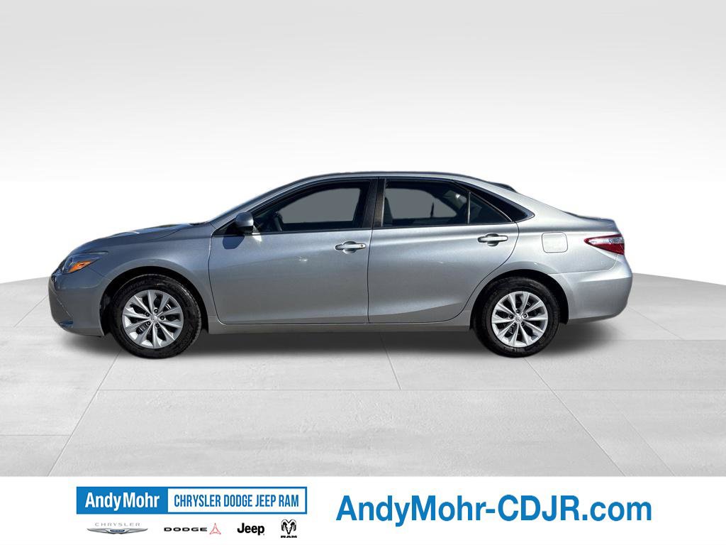 Used 2015 Toyota Camry LE FWD image 4