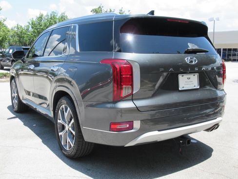 Used 2022 Hyundai Palisade Limited FWD image 4